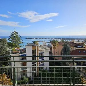 Appartamento La Baia Nel Porto, Sanremo